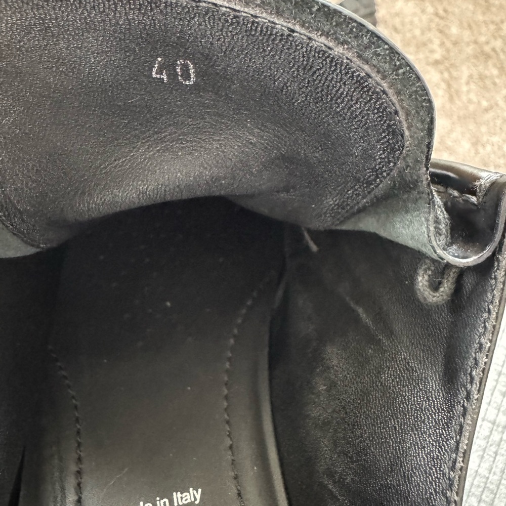 Prada Black Leather Oxfords with Polished Finish - Picture 9 of 13